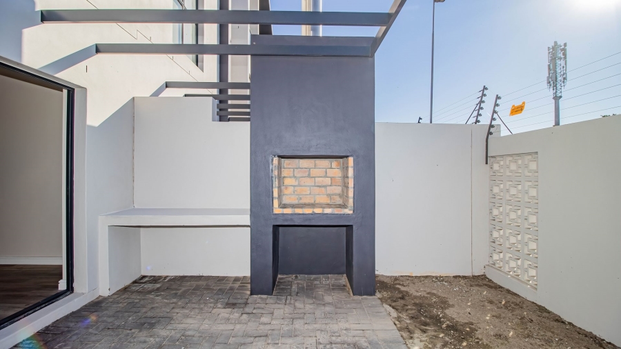 To Let 3 Bedroom Property for Rent in Sandown Western Cape